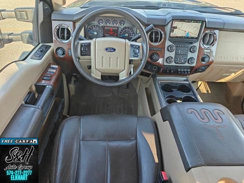 Used 2016 Ford F250 King Ranch w/ King Ranch w/Chrome Package AWD/4WD image 4
