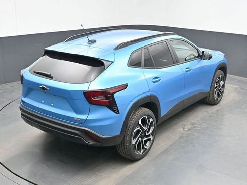 New 2026 Chevrolet Trax RS w/ Driver Confidence Package FWD image 37