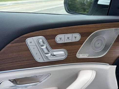 New 2026 Mercedes-Benz GLS 450 4MATIC image 11