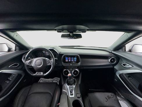 Used 2017 Chevrolet Camaro SS image 28