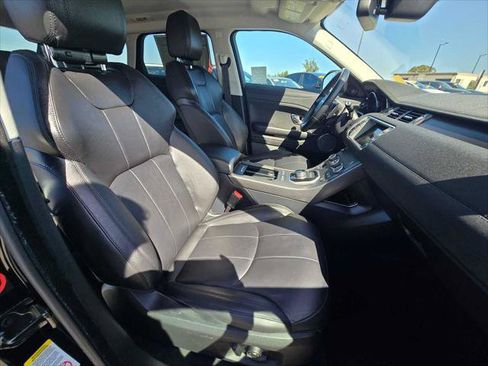 Used 2018 Land Rover Range Rover Evoque SE AWD/4WD image 10