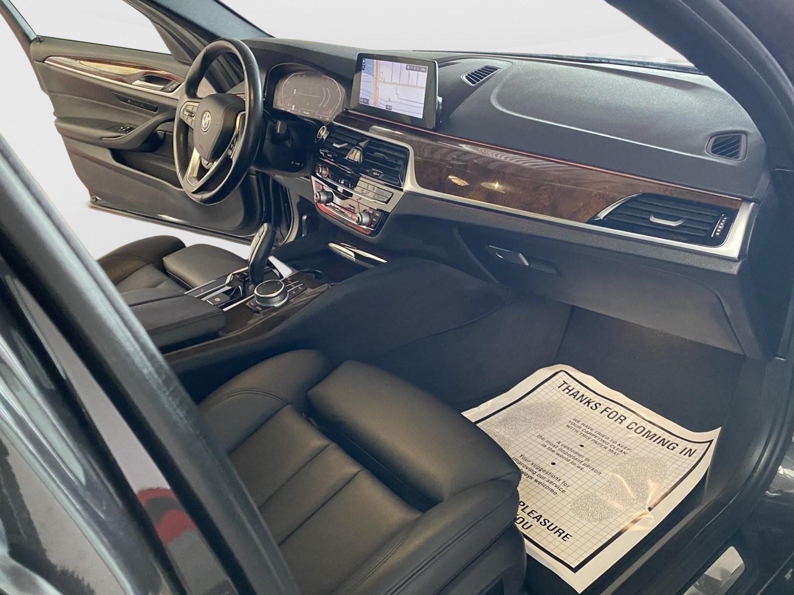 Used 2020 BMW 530i xDrive w/ Convenience Package AWD/4WD image 8