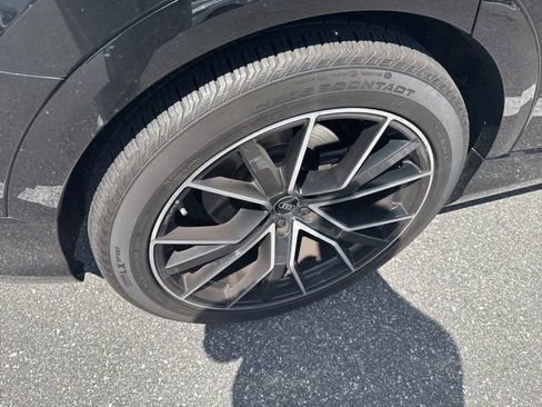 Used 2023 Audi SQ8 Prestige w/ Prestige Package image 10