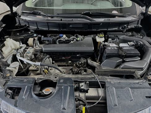 Used 2018 Nissan Rogue SV AWD/4WD image 29