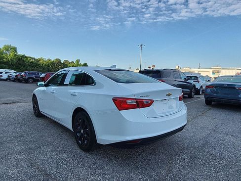 Used 2024 Chevrolet Malibu LT FWD image 3