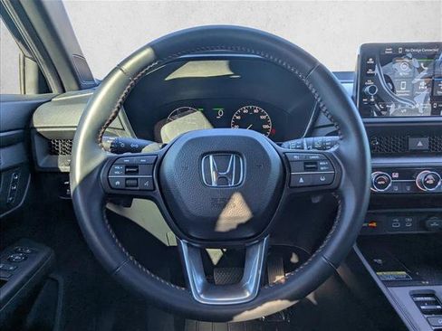 Used 2025 Honda CR-V Sport-L image 13