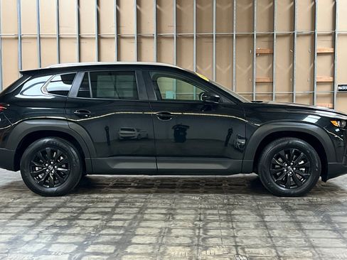 Used 2023 MAZDA CX-50 2.5 S w/ Preferred Plus Pkg image 3