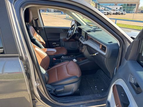 Used 2022 Ford Maverick Lariat w/ Lariat Luxury Package image 13