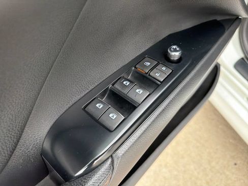 Used 2020 Toyota Camry XLE w/ Driver Assist Package FWD image 13