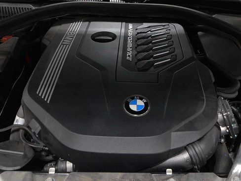 Used 2024 BMW M440i Convertible w/ Premium Package RWD image 19