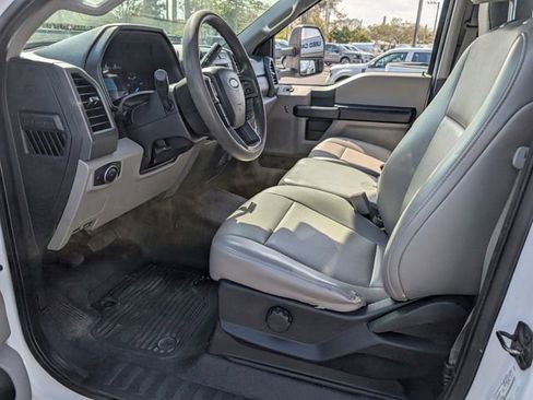 Used 2019 Ford F550 2WD Regular Cab Super Duty image 10