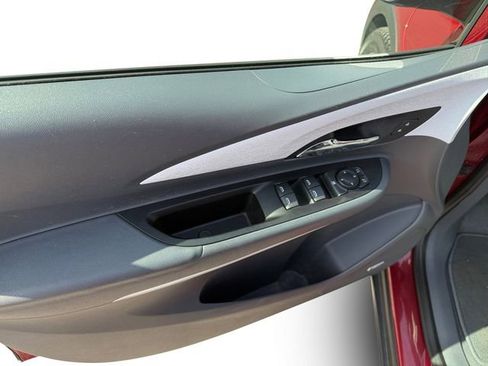 Used 2019 Chevrolet Bolt Premier w/ Infotainment Package image 11