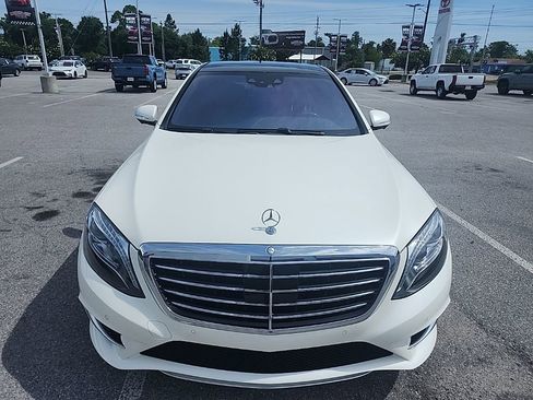 Used 2015 Mercedes-Benz S 550 Sedan image 14