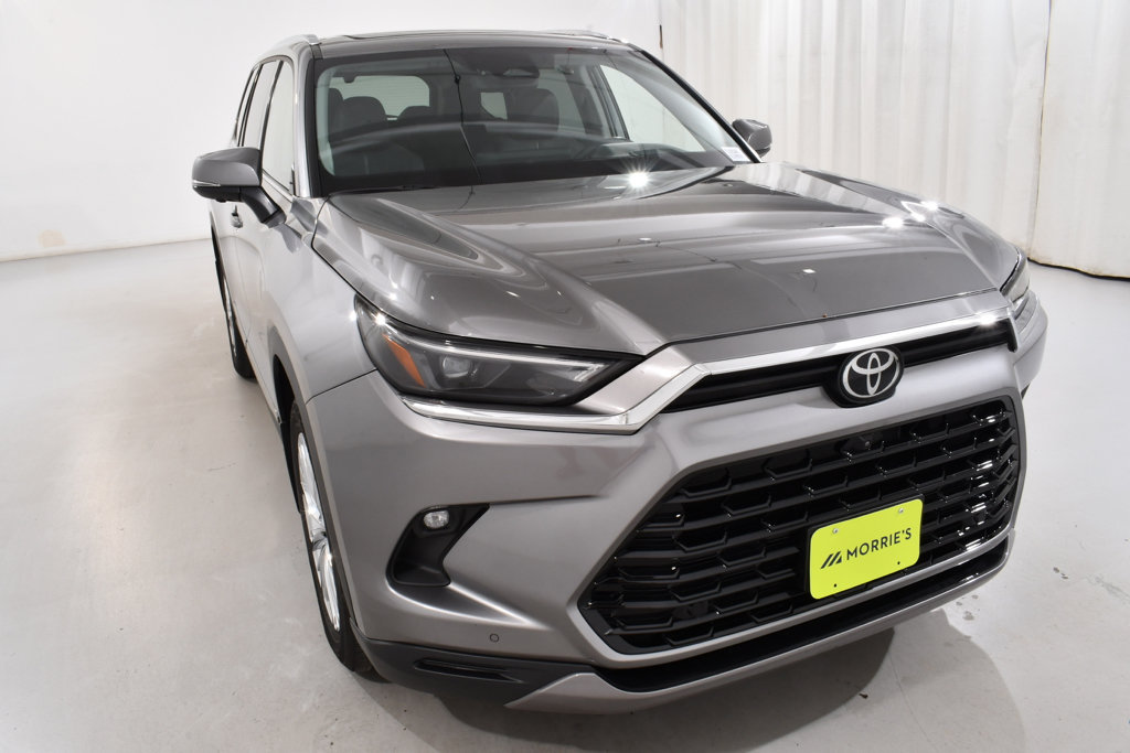 Used 2026 Toyota Grand Highlander AWD image 4