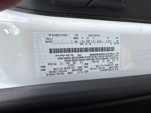 Used 2025 Ford Transit 350 XLT RWD image 28