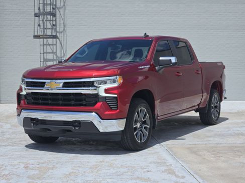 Used 2023 Chevrolet Silverado 1500 LT AWD/4WD image 4