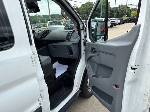 Used 2017 Ford Transit 250 148 Low Roof RWD image 35
