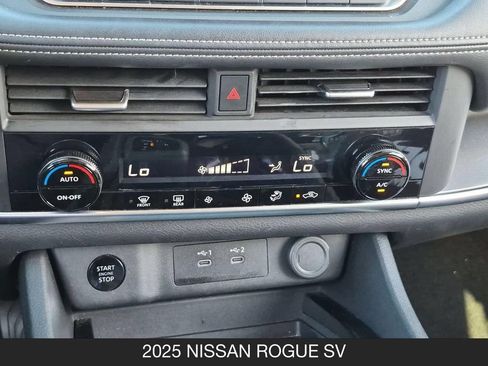 Certified 2025 Nissan Rogue SV FWD image 22
