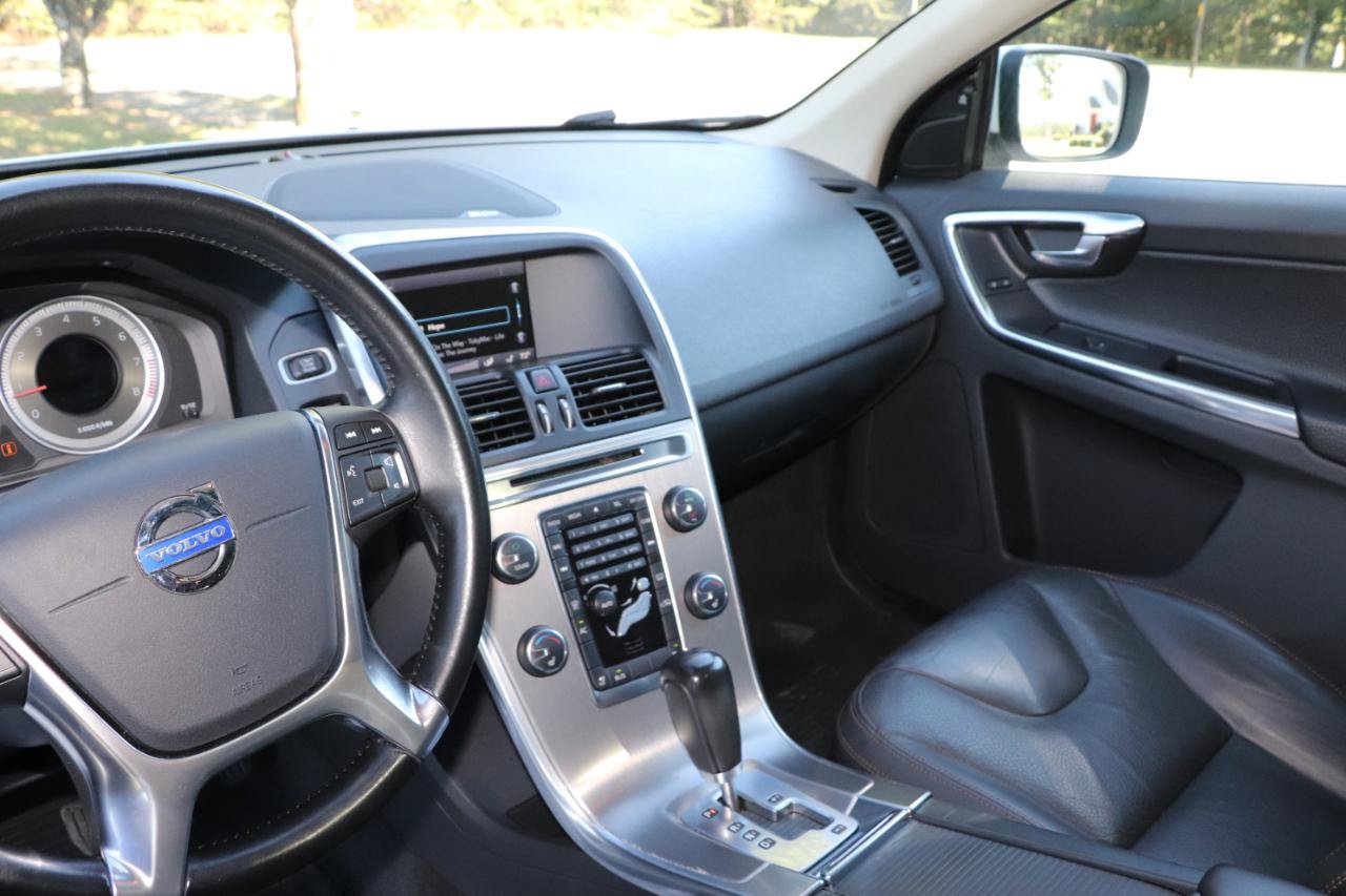 Used 2012 Volvo XC60 3.2 AWD/4WD image 13