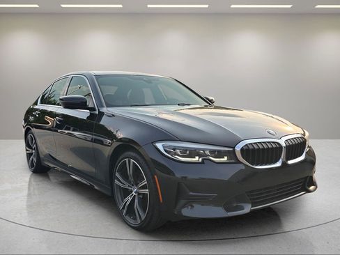 Used 2020 BMW 330i Sedan w/ Premium Package RWD image 7