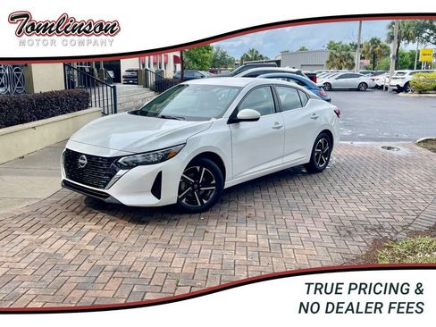 Used 2024 Nissan Sentra SV FWD image 1
