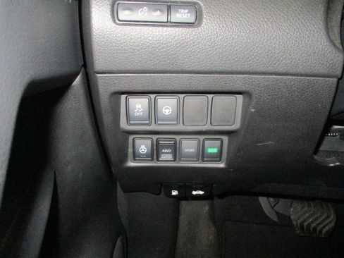 Used 2020 Nissan Rogue Sport SV w/ Technology Package image 21