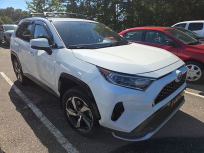 Used 2021 Toyota RAV4 SE w/ Weather & Moonroof Package