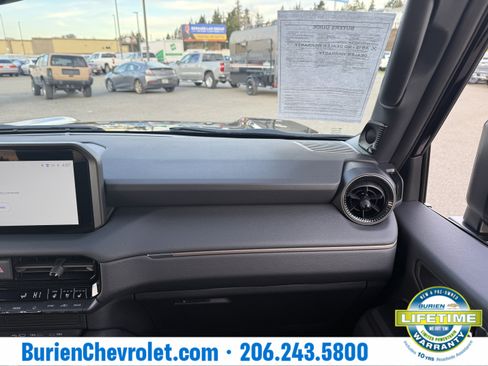 Used 2024 Toyota Land Cruiser image 24