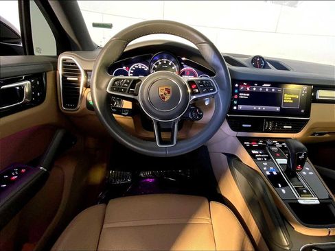 Used 2023 Porsche Cayenne Platinum Edition AWD/4WD image 13