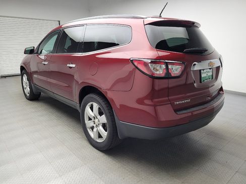 Used 2017 Chevrolet Traverse LT w/ Style and Technology Package FWD image 5