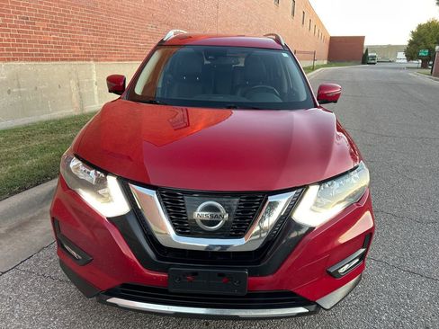 Used 2017 Nissan Rogue SL image 5