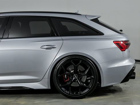 Used 2024 Audi RS 6 performance AWD/4WD image 9