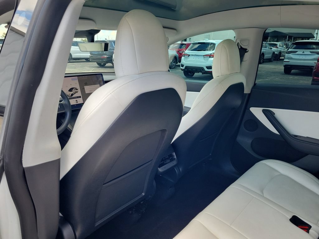 Used 2022 Tesla Model Y Performance AWD/4WD image 8