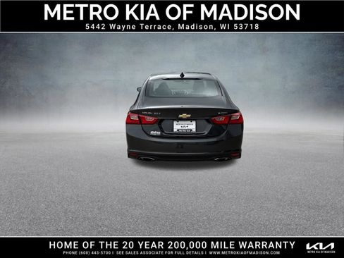 Used 2017 Chevrolet Malibu Premier w/ Driver Confidence Package FWD image 6