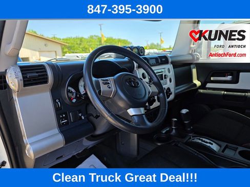 Used 2014 Toyota FJ Cruiser 4WD w/ Upgrade Package image 19