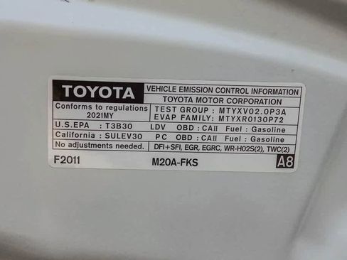 Used 2021 Toyota Corolla SE w/ Carpet Mat Package (TMS) image 27