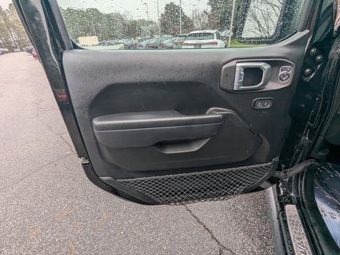 Used 2021 Jeep Wrangler Unlimited Sport image 14