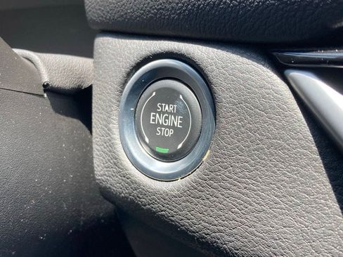 Used 2025 Cadillac XT4 Premium Luxury FWD image 20