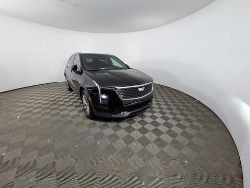 Certified 2024 Cadillac XT4 Premium Luxury w/ Cold Weather Package image 31