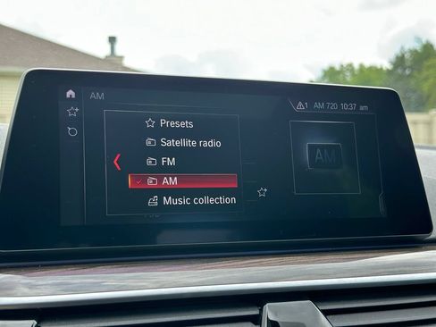 Used 2019 BMW 530i xDrive w/ Convenience Package AWD/4WD image 39