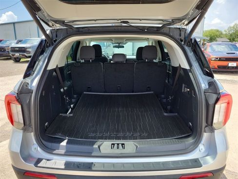 Used 2025 Ford Explorer Active image 22