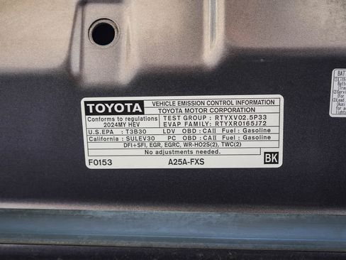 Used 2024 Toyota Camry XLE w/ Navigation Package FWD image 28