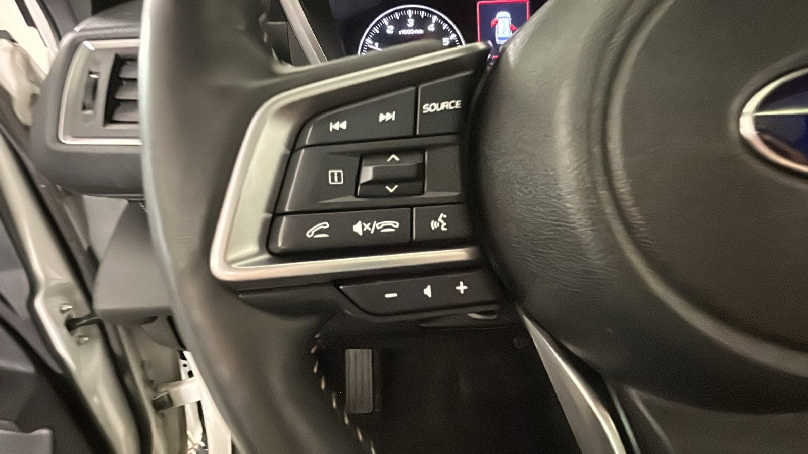 Used 2024 Subaru Ascent Touring AWD/4WD image 19