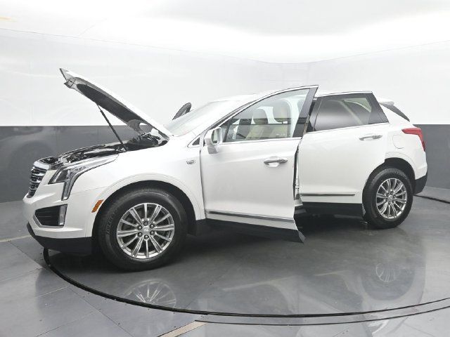 Used 2017 Cadillac XT5 Luxury w/ Driver Awareness Package AWD/4WD image 55