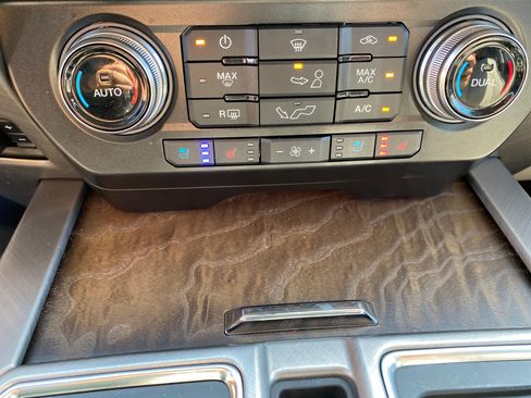Used 2020 Ford F150 Limited AWD/4WD image 16