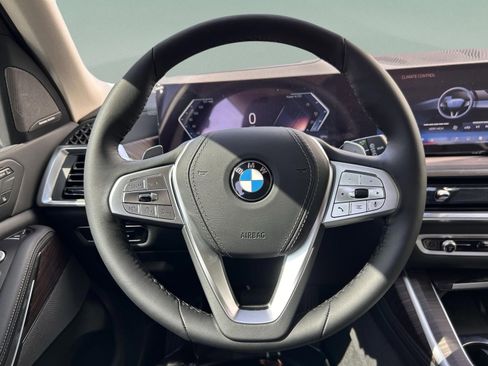 Used 2026 BMW X7 xDrive40i image 8
