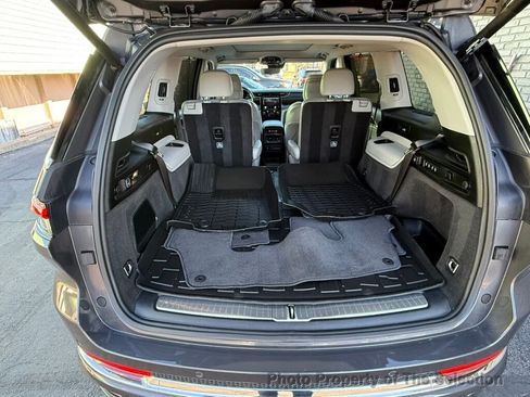 Used 2021 Jeep Grand Cherokee L Overland w/ Luxury Tech Group IV image 39