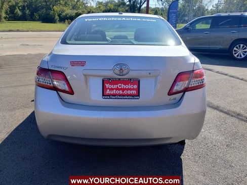 Used 2010 Toyota Camry LE image 4