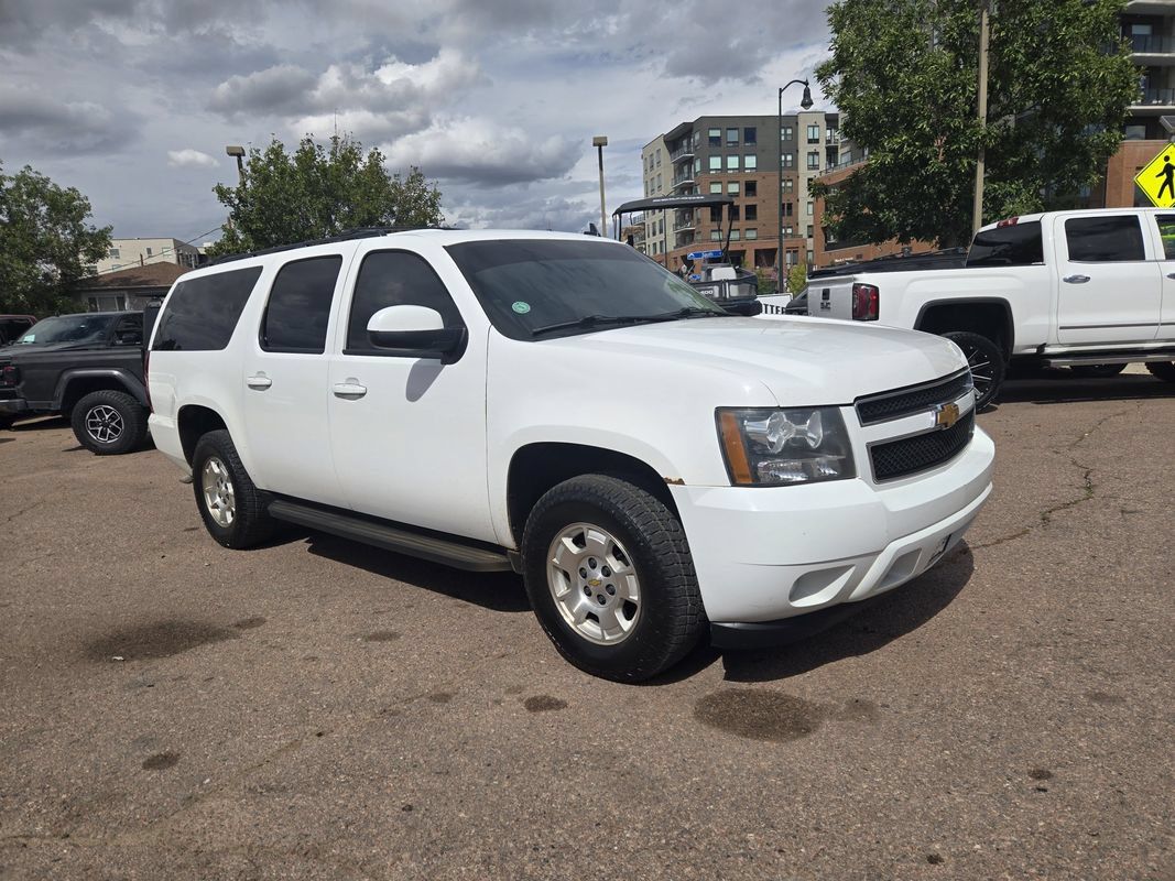 Used 2013 Chevrolet Suburban LT AWD/4WD image 2