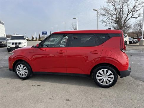 Used 2020 Kia Soul LX image 7